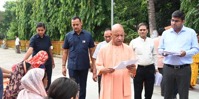 घबराइए मत, कराएंगे समस्या का समाधान :सीएम योगी