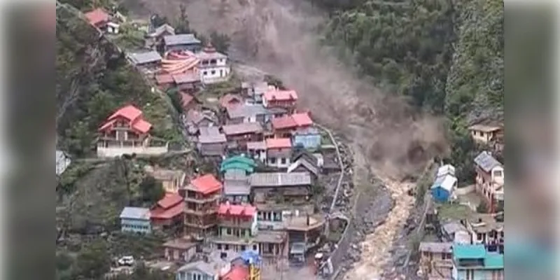 उत्तराखंड में आज से तीन दिन बहुत भारी बारिश की चेतावनी