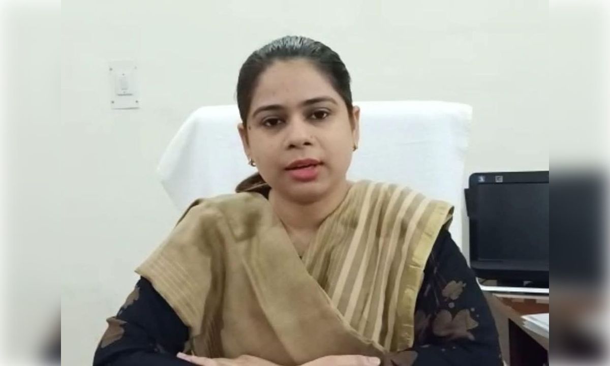 आईजीआरएस शिकायतों के निस्तारण में लापरवाही पर जिलाधिकारी सख्त