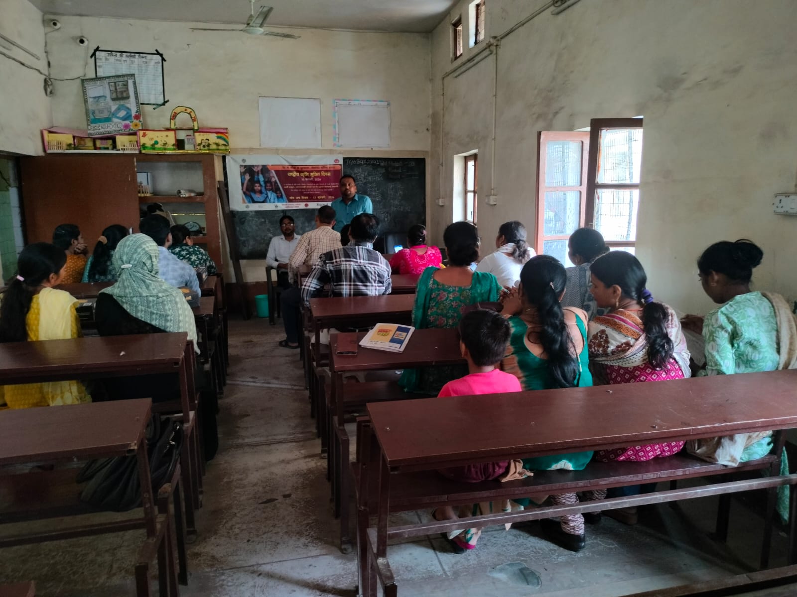 राष्ट्रीय कृमि मुक्ति दिवस को लेकर शहरी क्षेत्र में शिक्षकों का प्रशिक्षण, एल्बेंडाजोल पर दी गई जानकारी