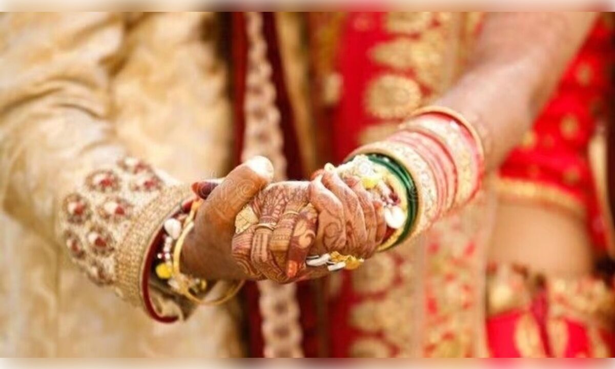 बिहार में पत्नी को क्या कहते हैं लोग?