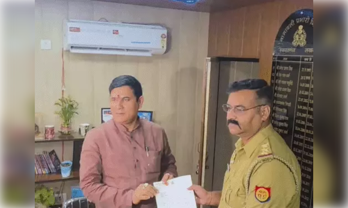 कांवड़ियों को नशेड़ी और आतंकवादी कहने पर भड़के विधायक