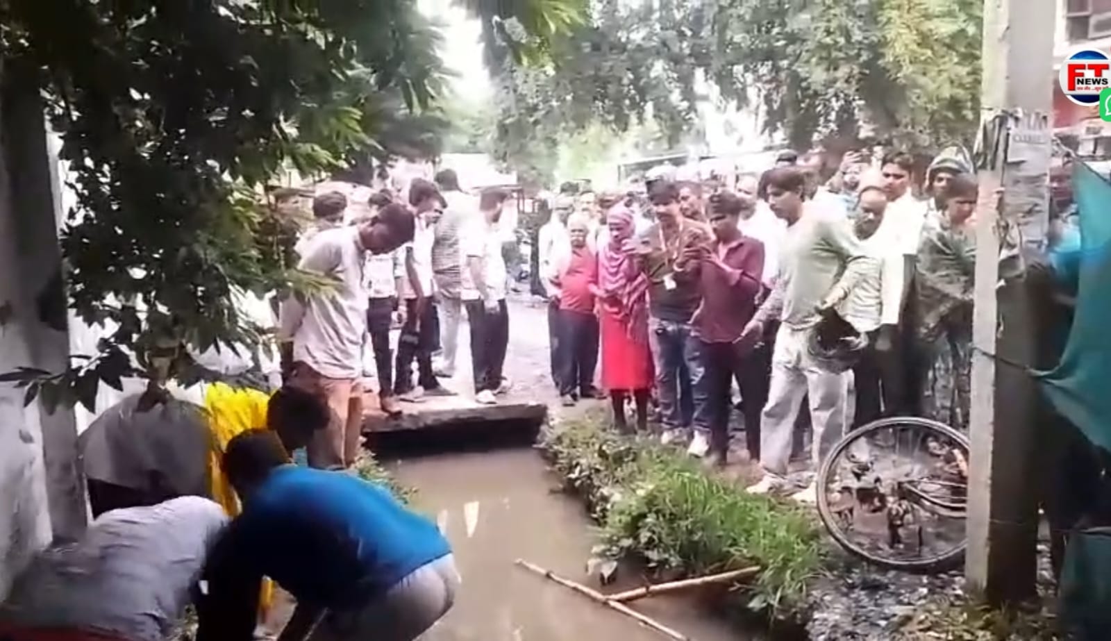 मुख्यमंत्री के कार्यक्रम स्थल से महज 100 मीटर दूर खुले नाले में गिरकर युवक की मौत